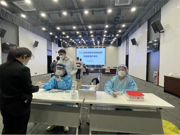 广州轻工集团万向娱乐公司稳扎落实园区疫情防控 志愿服务彰显国企担当