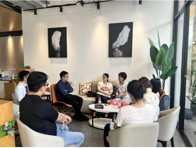 万向娱乐公司前往海珠同创汇参观交流